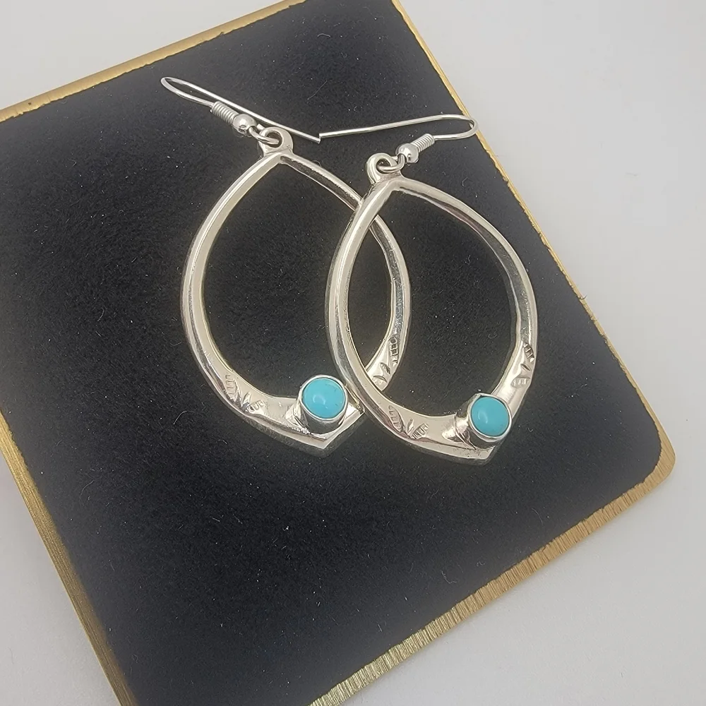 New Handcrafted 925 Sterling Silver and Turquoise Earrings